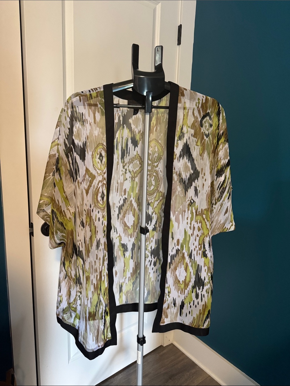 Investments Olive, White & Black Printed Kimono Tunic